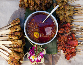 Manger des Brochettes à Bali Brochettes Bali Plats Traditionnel Poulet